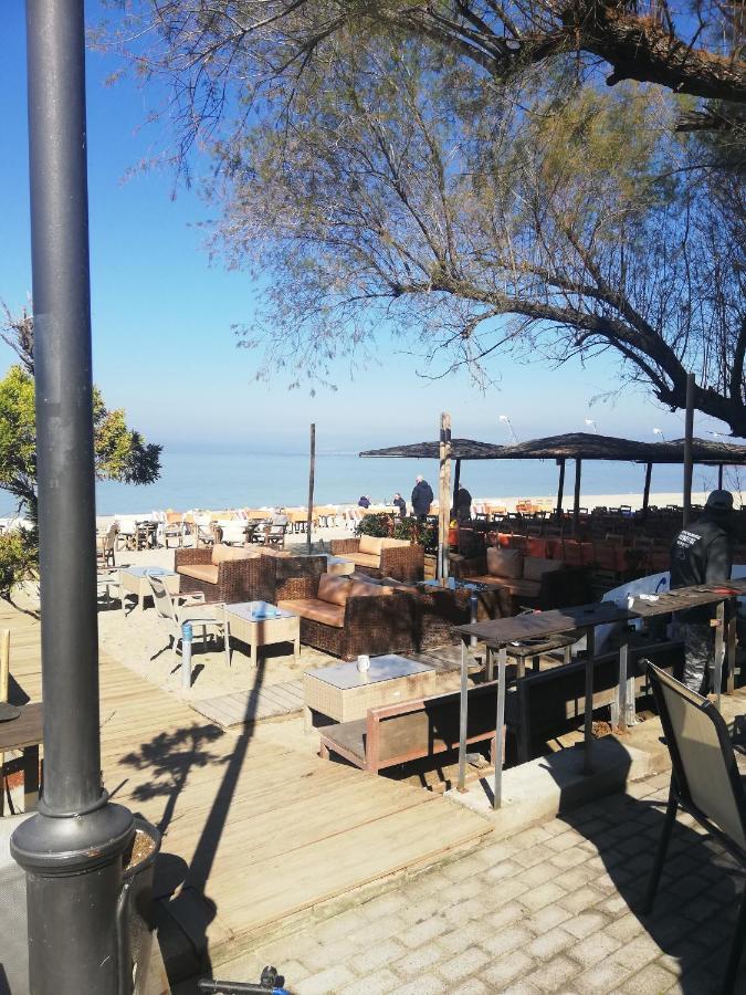 Apartment By The Sea,Neoi Epivates Beach, Thessaloniki Неойе Епиватай Екстериор снимка