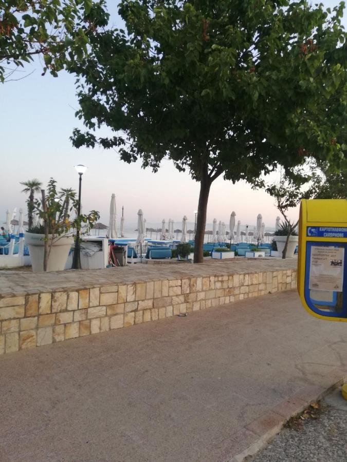 Apartment By The Sea,Neoi Epivates Beach, Thessaloniki Неойе Епиватай Екстериор снимка