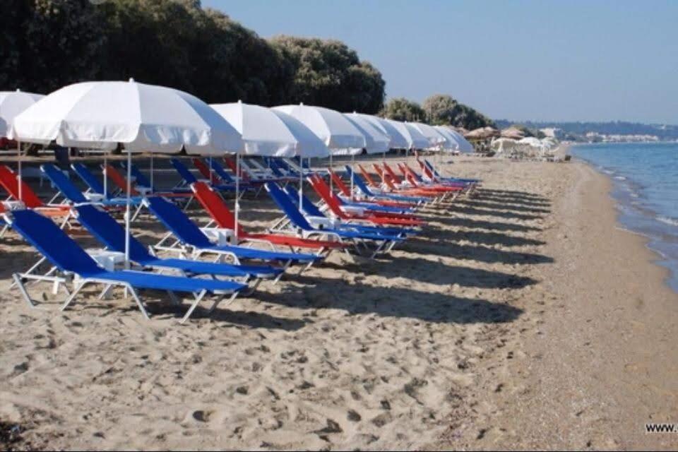 Apartment By The Sea,Neoi Epivates Beach, Thessaloniki Неойе Епиватай Екстериор снимка
